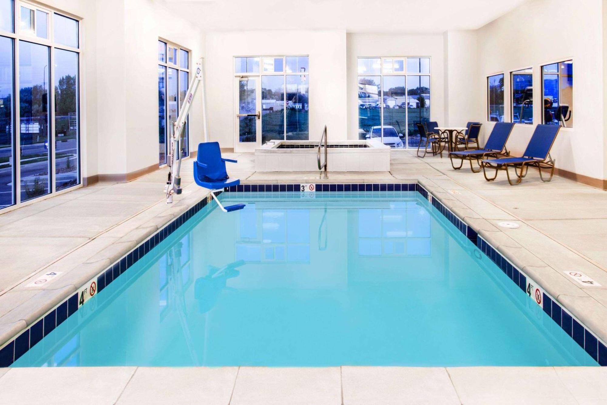 Microtel Inn & Suites By Wyndham Vernal/Naples Exteriör bild